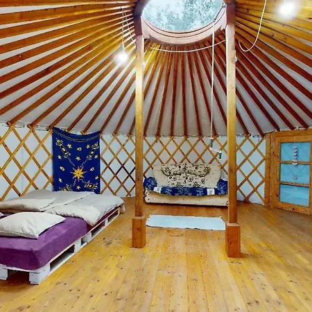 Jurta Na Krupinskej Planine Krupina